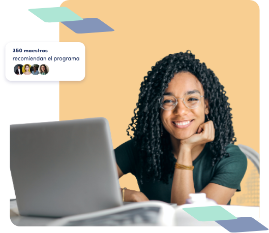 Profesora feliz con laptop